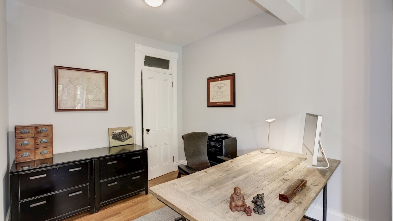 Photo of Bedroom in Logan Circle