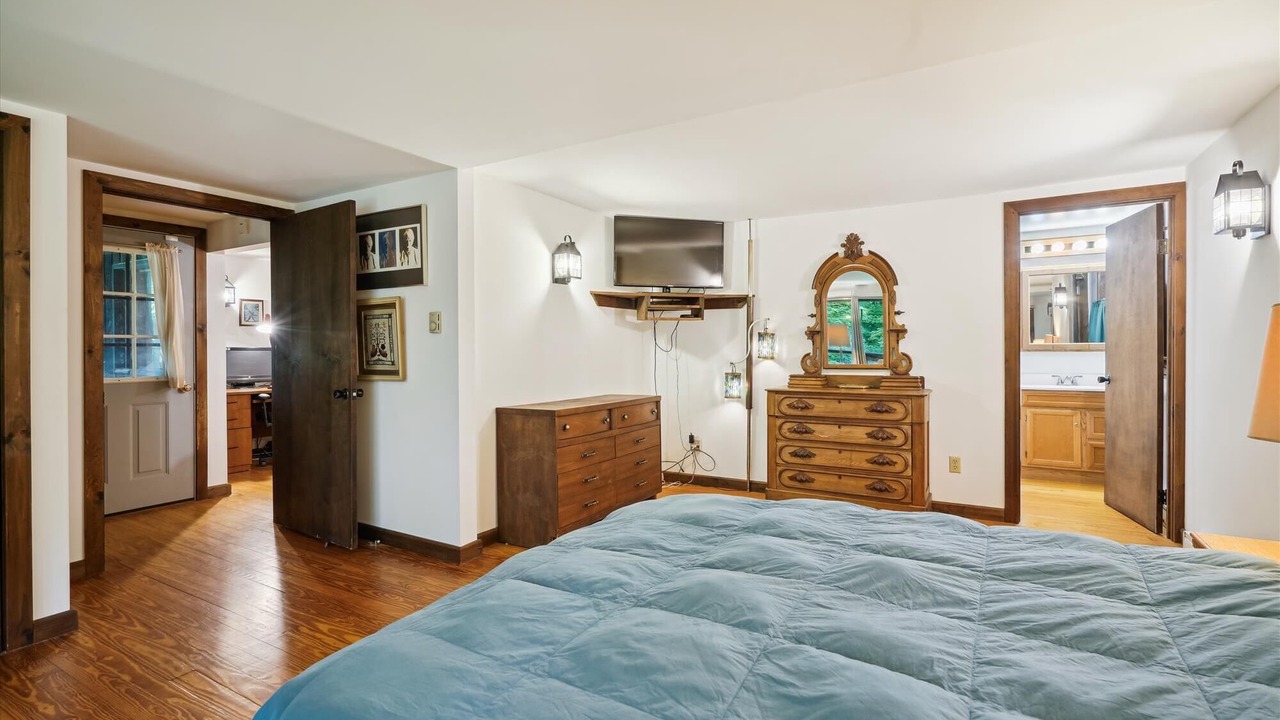 Photo of Bedroom in Pittsfield