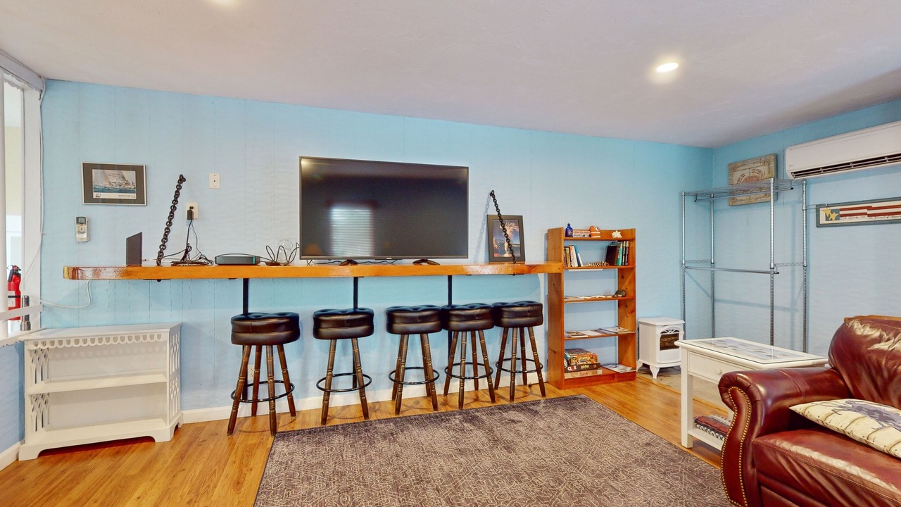 Photo of Livingroom in Newburyport