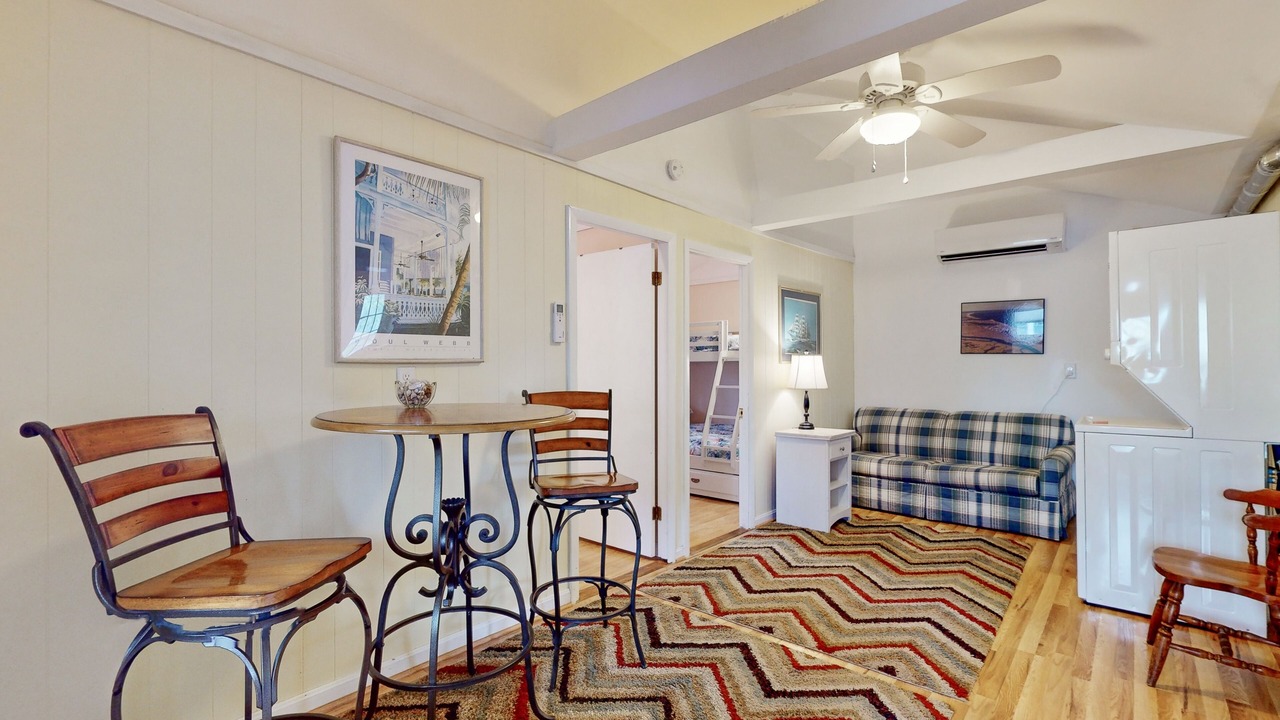 Photo of Livingroom in Newburyport