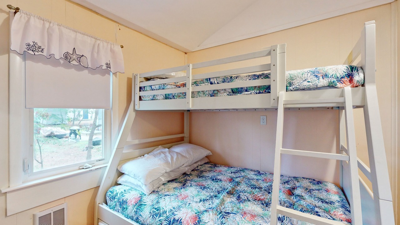 Photo of Bedroom in Newburyport