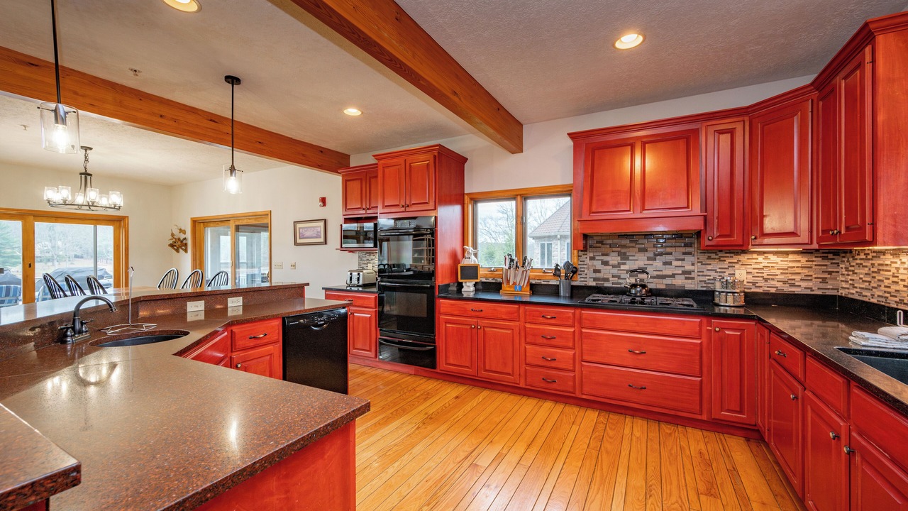 Photo of Kitchen in Waterfront Greens