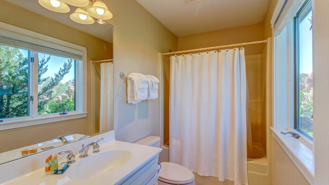 Photo of Bathroom in Brownsville