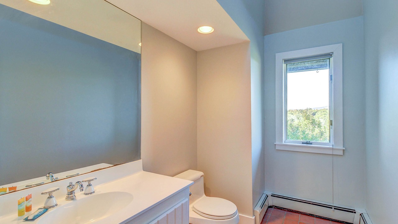 Photo of Bathroom in Brownsville