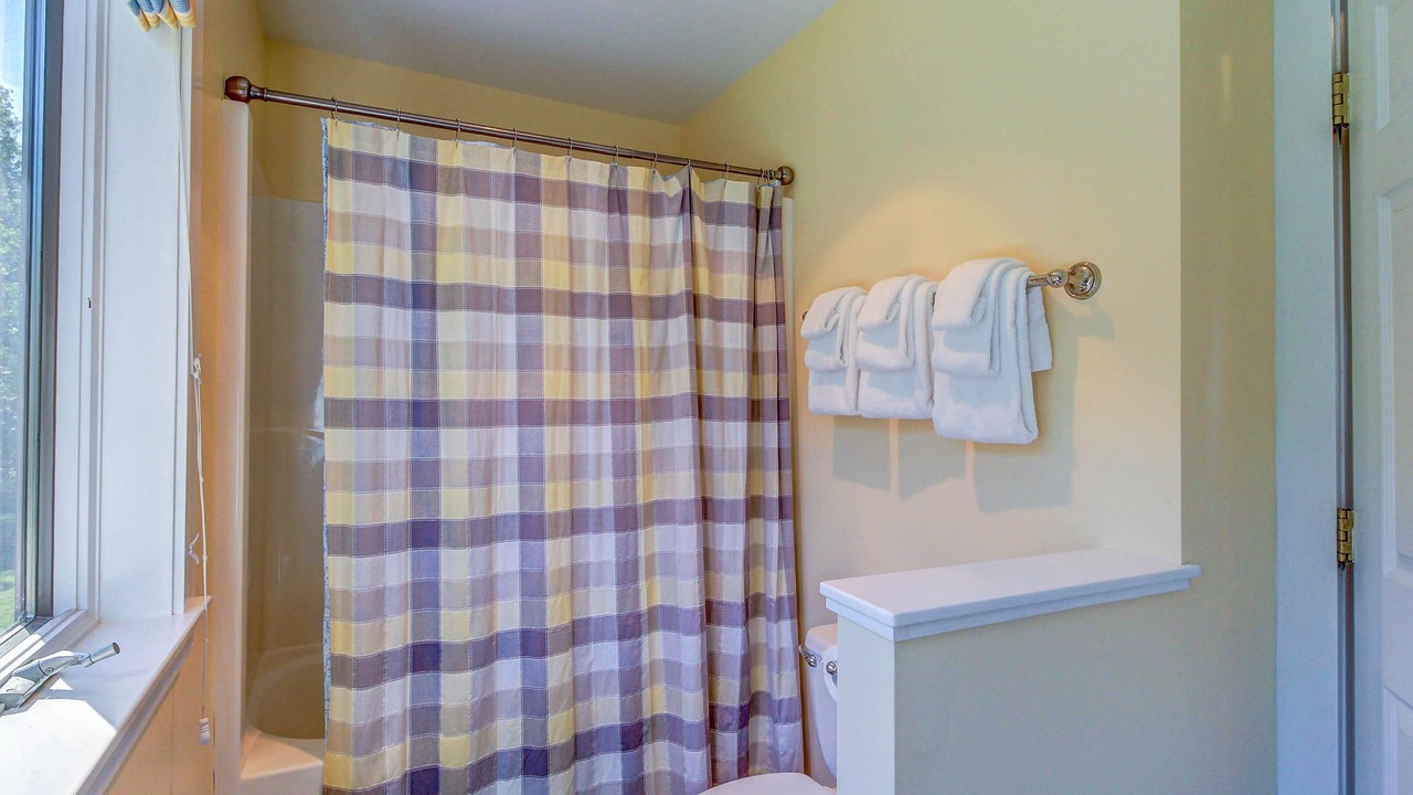 Photo of Bathroom in Brownsville