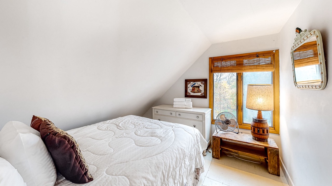 Photo of Bedroom in Isle La Motte