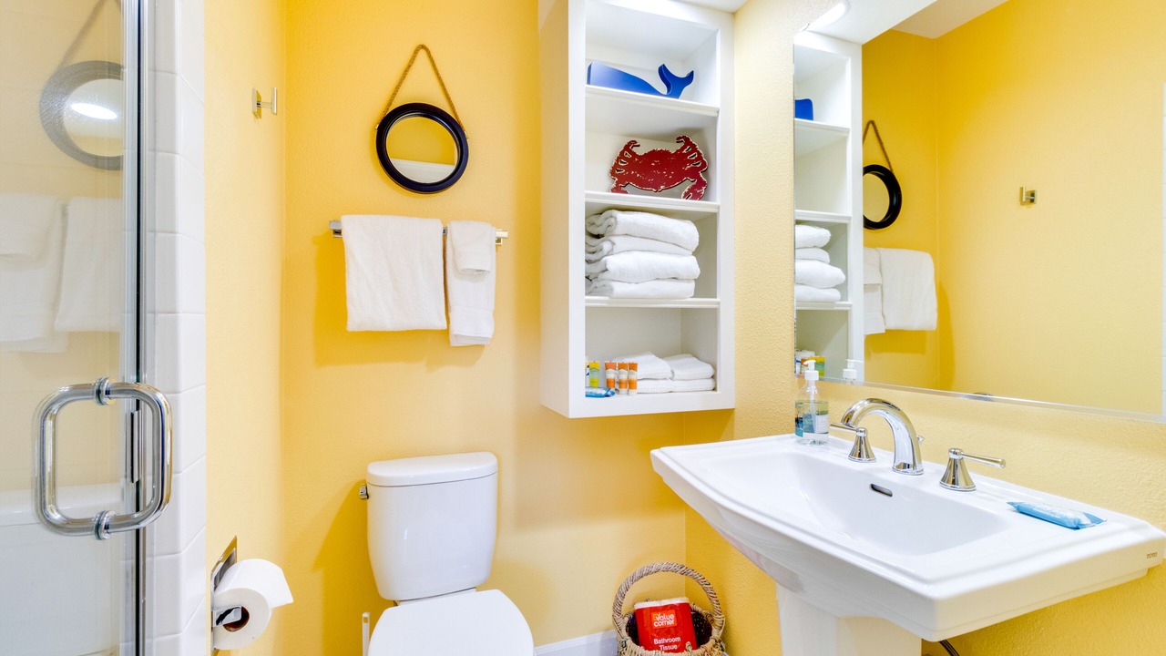 Photo of Bathroom in Neskowin
