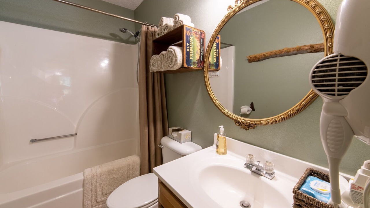 Photo of Bathroom in Garfield