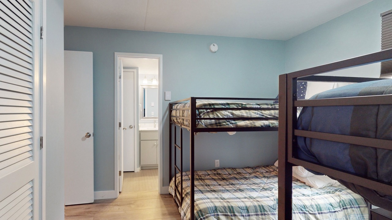 Photo of Bedroom in Warren