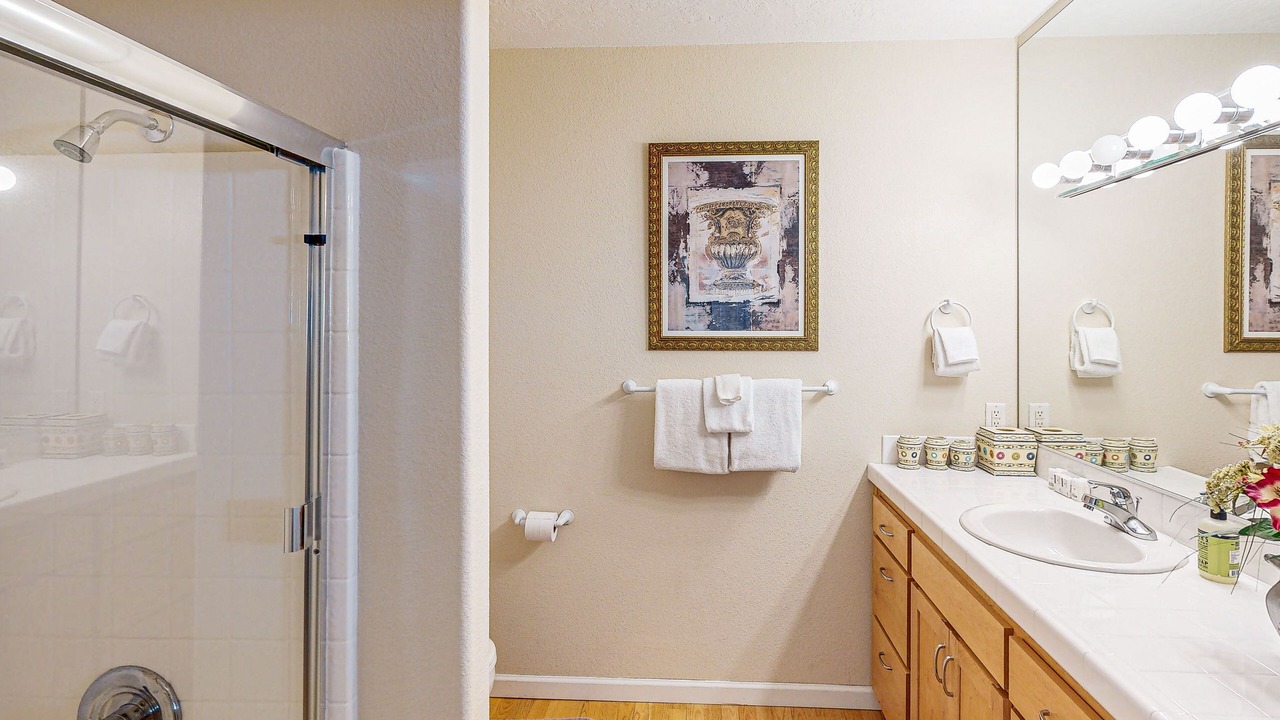 Photo of Bathroom in Depoe Bay