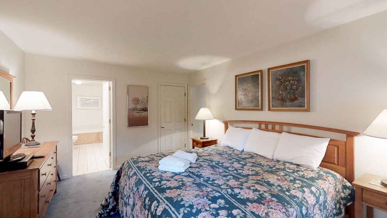 Photo of Bedroom in Stowe Area
