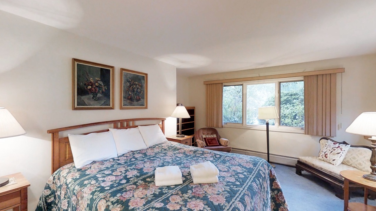 Photo of Bedroom in Stowe Area