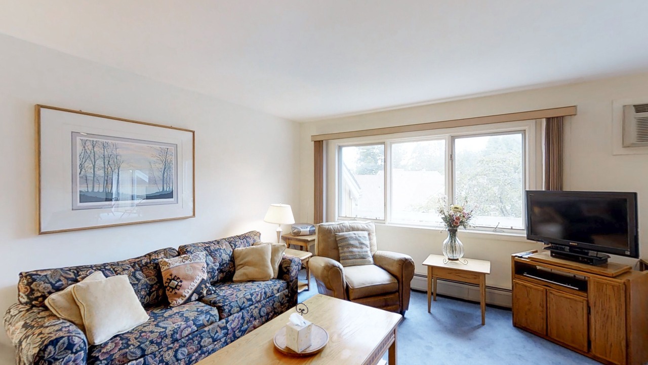 Photo of Livingroom in Stowe Area