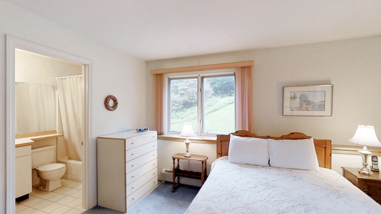 Photo of Bedroom in Stowe Area