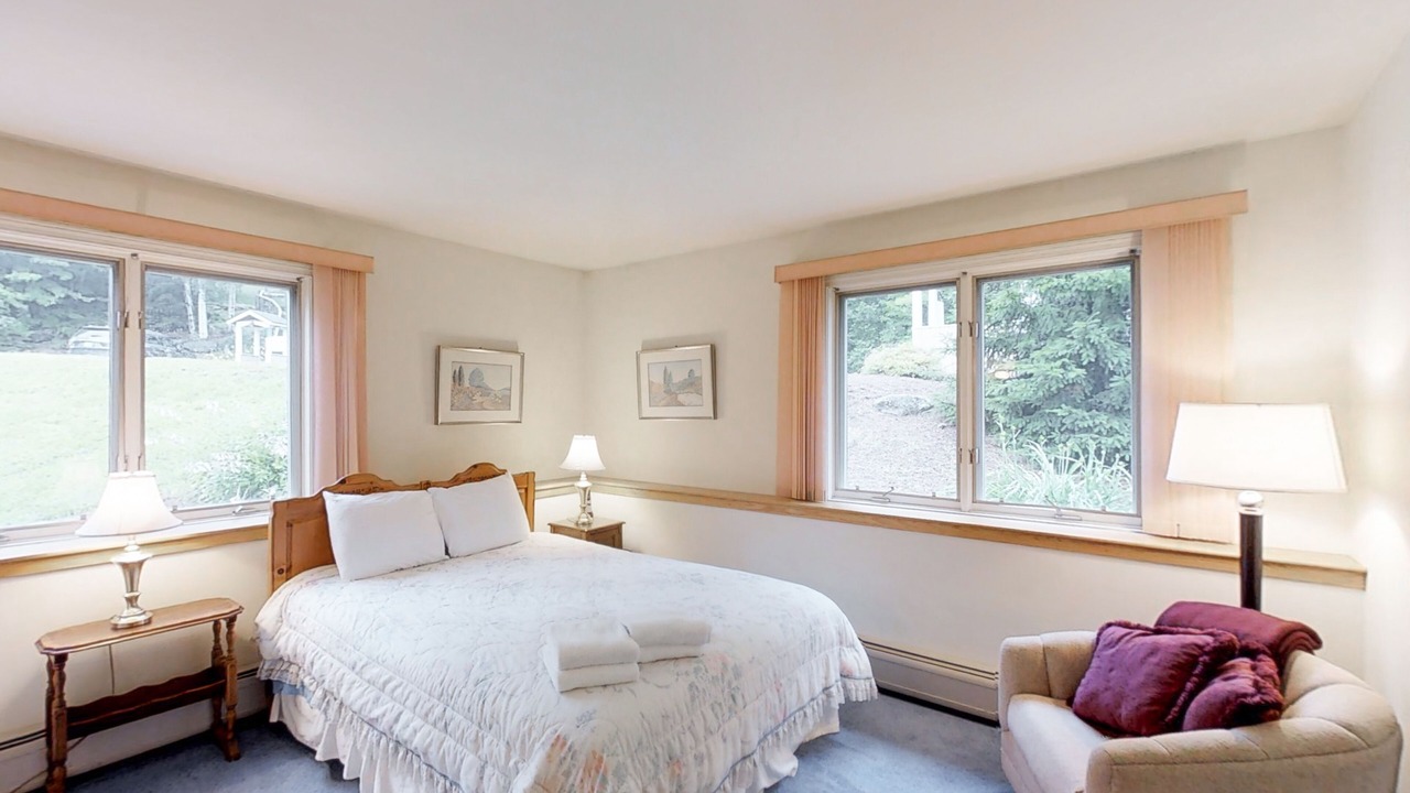 Photo of Bedroom in Stowe Area