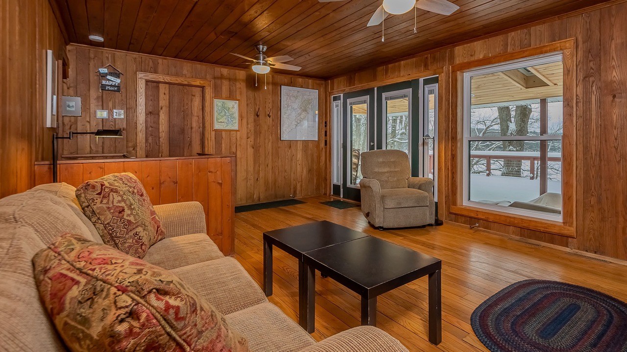 Photo of Bedroom in North Glade Hills