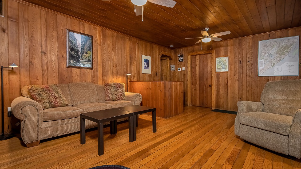 Photo of Bedroom in North Glade Hills