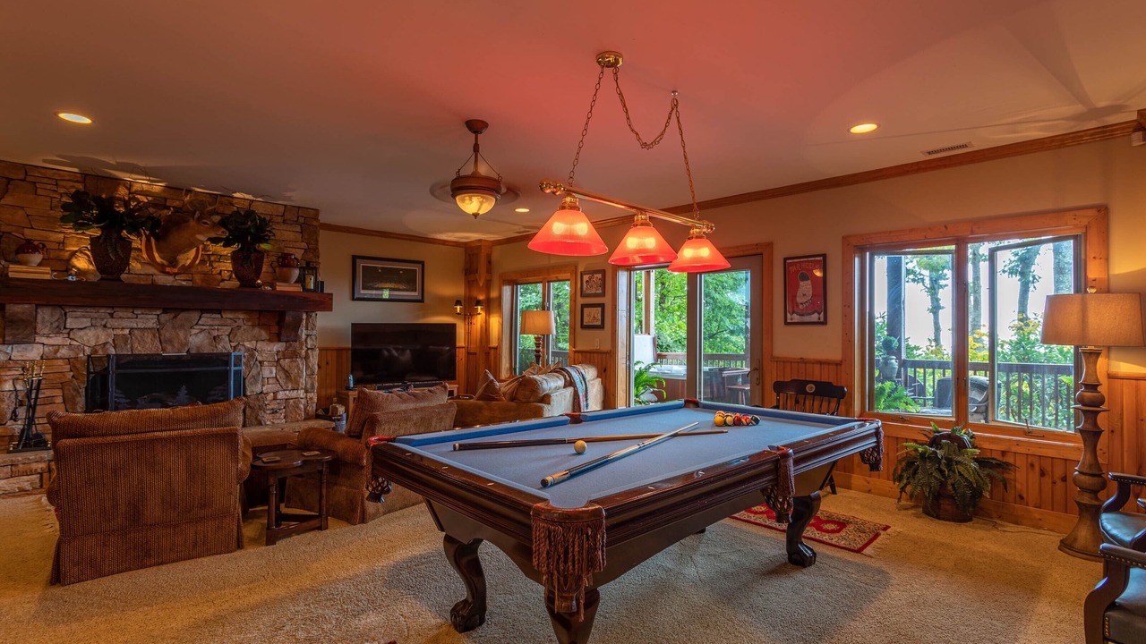 Photo of Livingroom in Boone