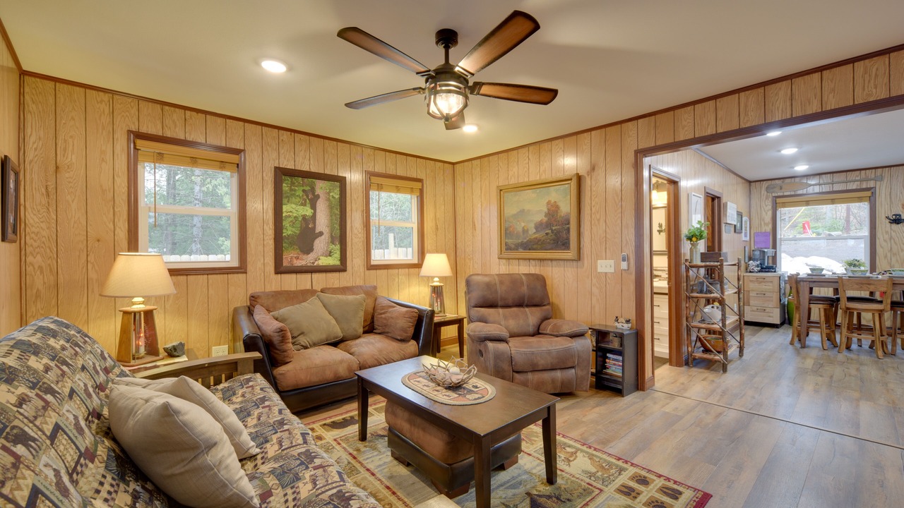Photo of Livingroom in Solon Springs