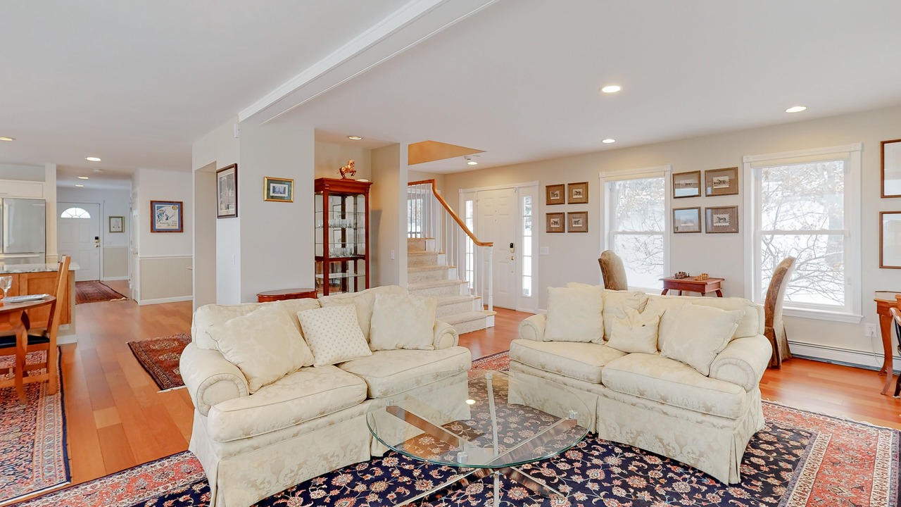 Photo of Livingroom in Waterbury Center