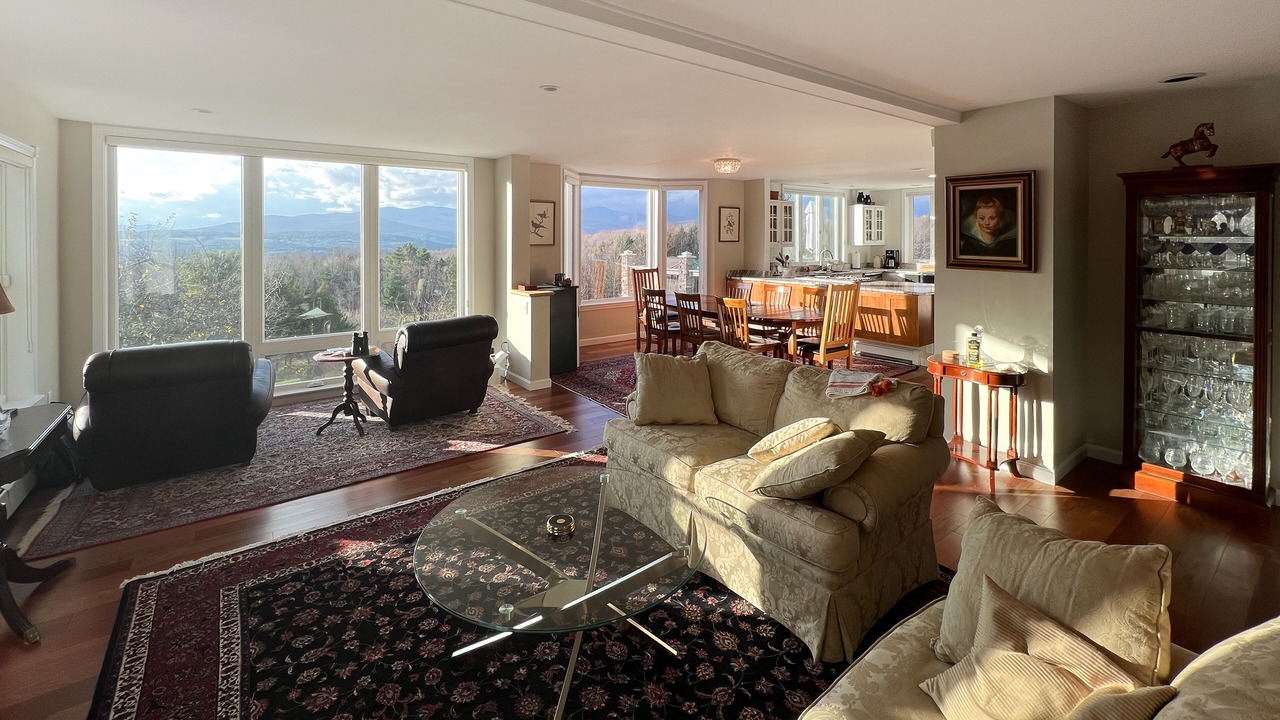 Photo of Livingroom in Waterbury Center
