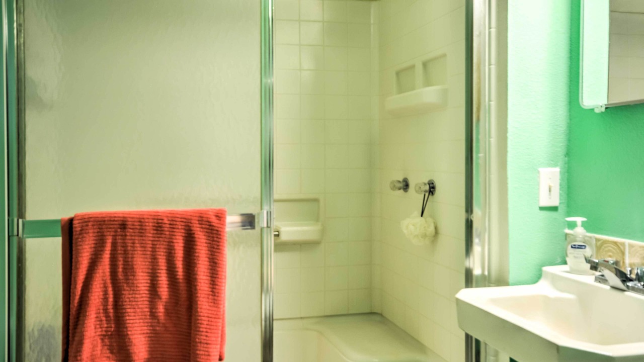 Photo of Bathroom in Springer