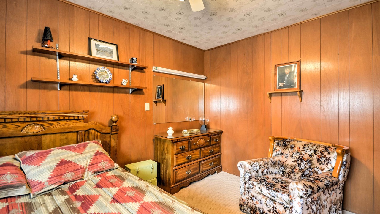 Photo of Bedroom in Springer