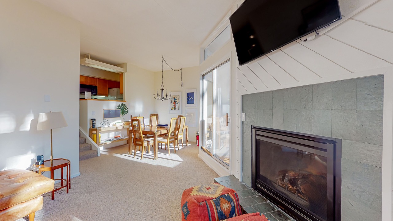 Photo of Livingroom in Warren
