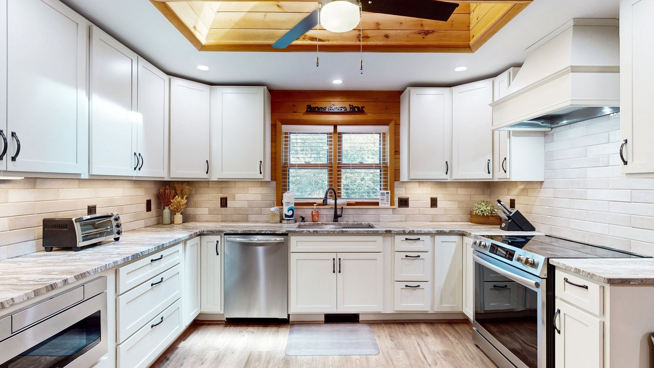 Photo of Kitchen in McHenry