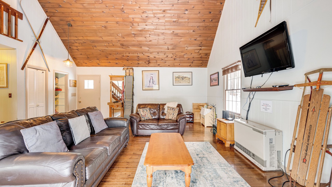 Photo of Livingroom in Intervale