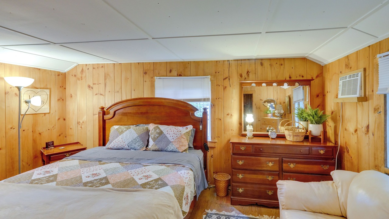 Photo of Bedroom in Great Barrington