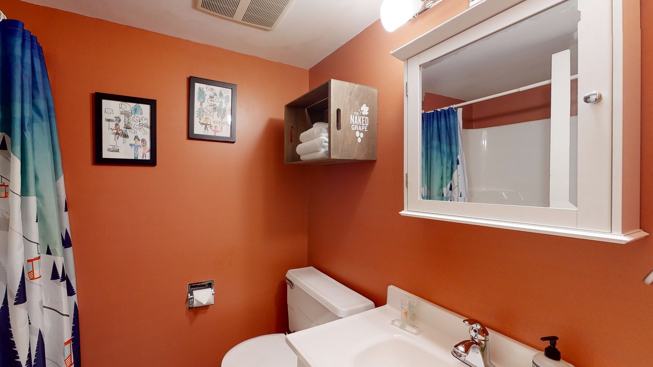 Photo of Bathroom in Warren