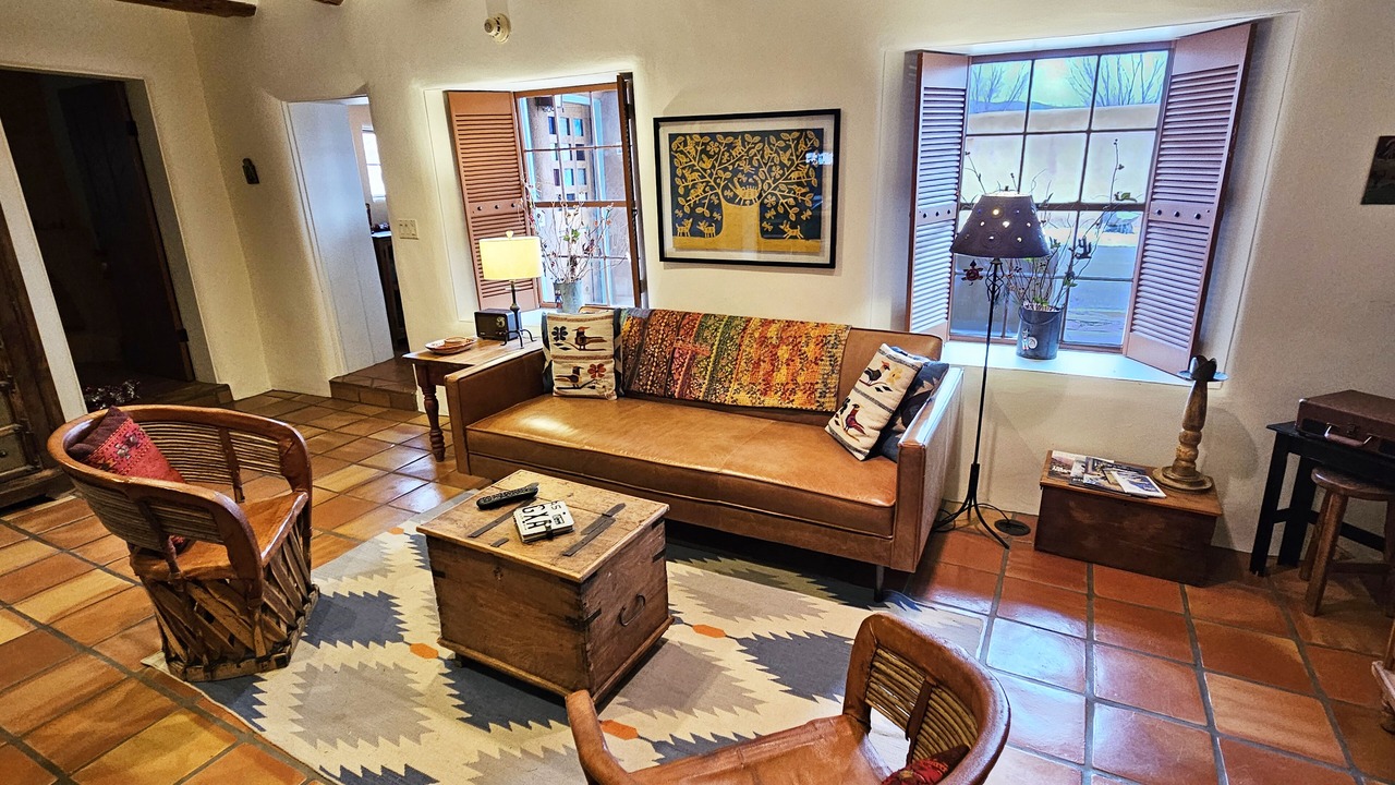 Photo of Livingroom in Taos