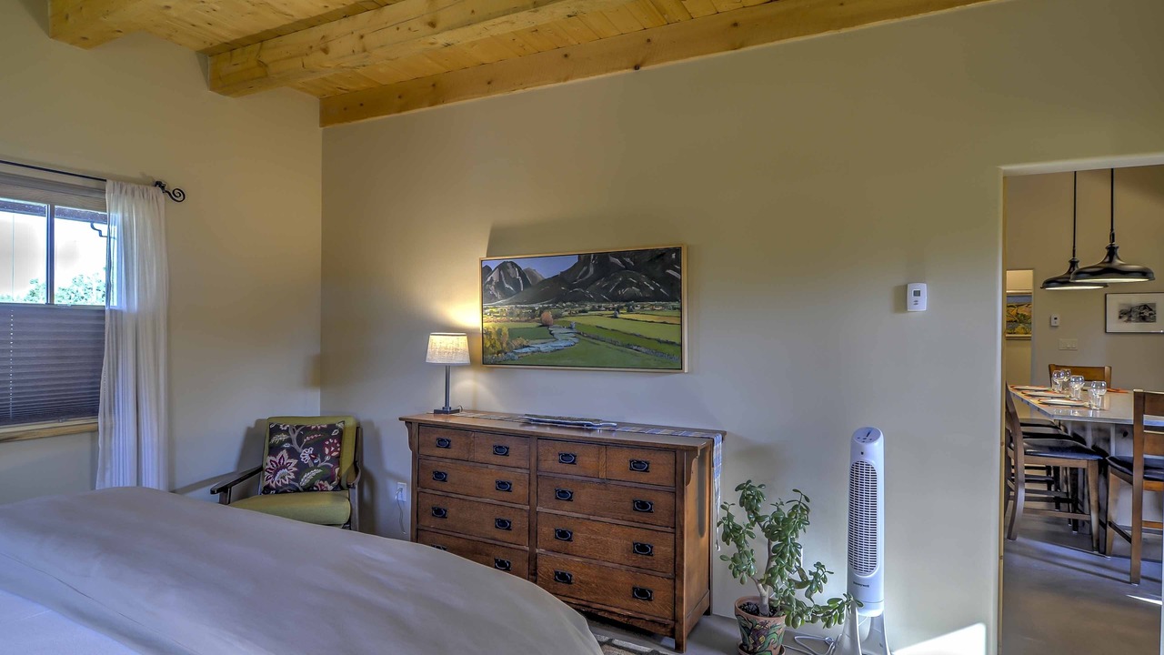 Photo of Bedroom in Tesuque