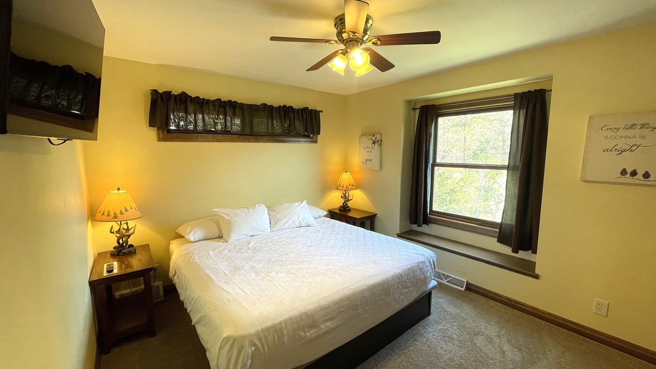 Photo of Bedroom in Wisconsin Dells