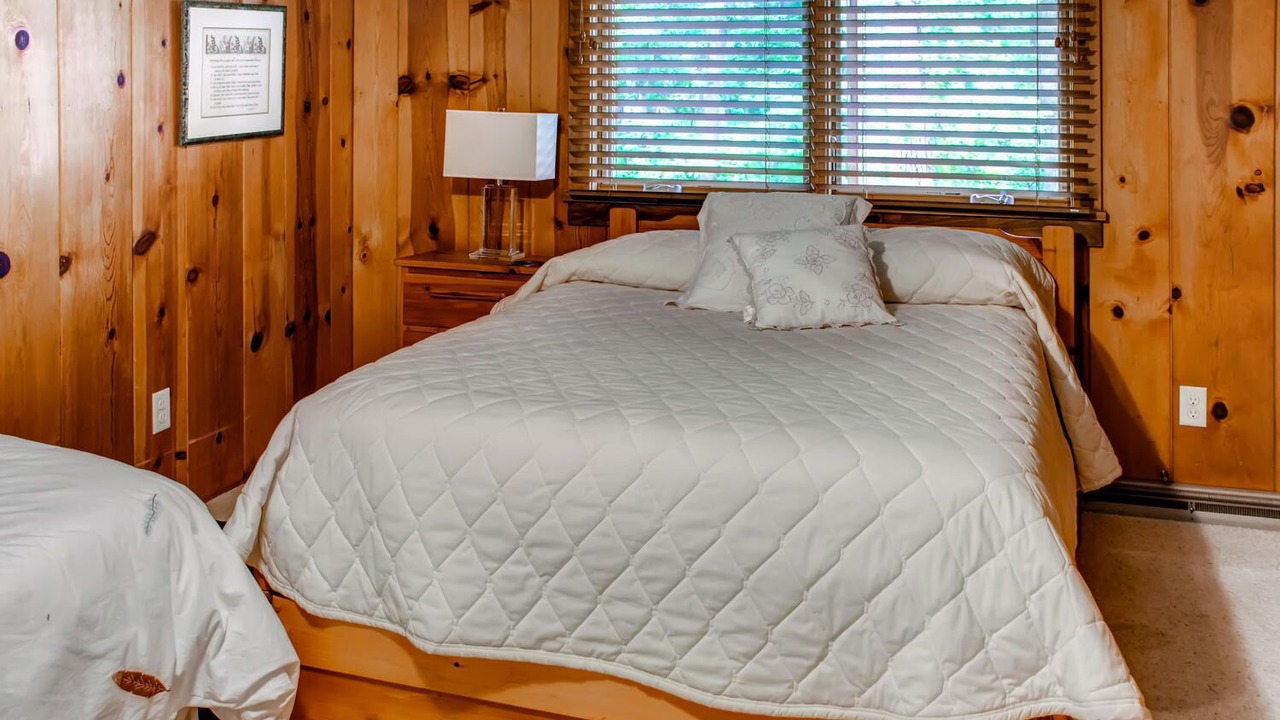 Photo of Bedroom in Brainerd