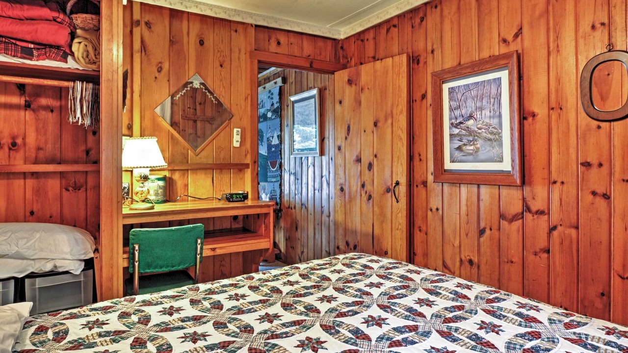 Photo of Bedroom in Land O Lakes