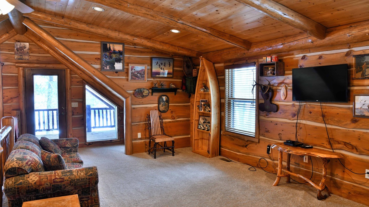 Photo of Livingroom in Hayward