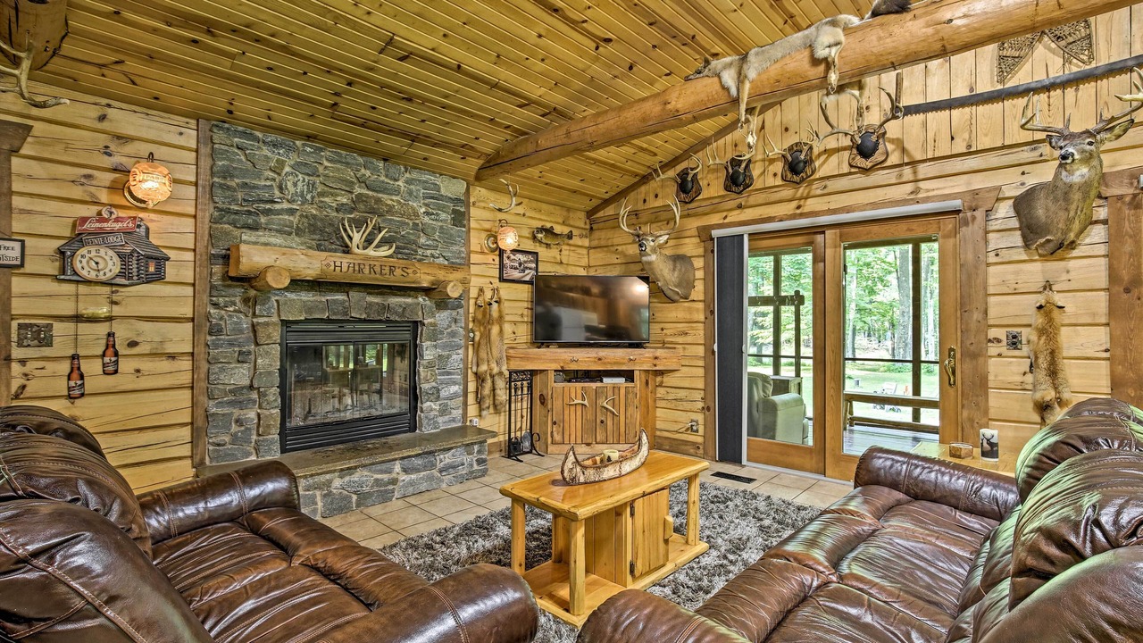 Photo of Livingroom in Holcombe