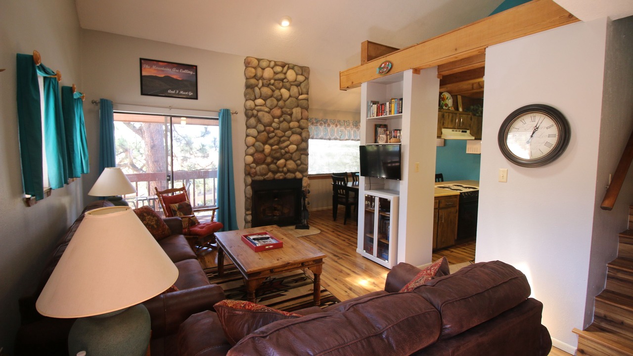 Photo of Livingroom in Angel Fire