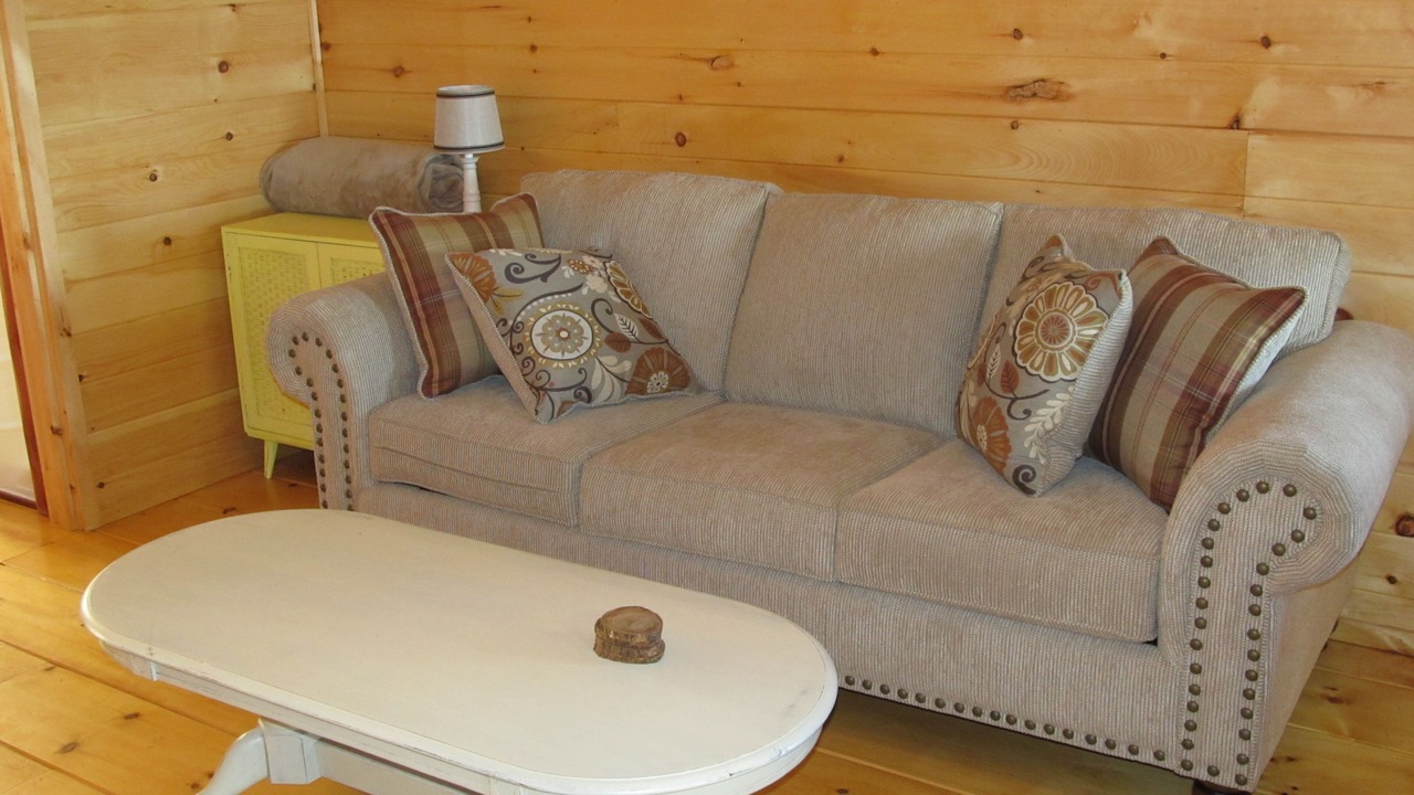 Photo of Livingroom in Compton