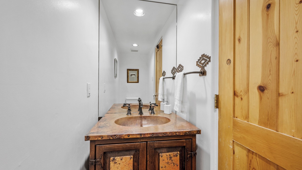 Photo of Bathroom in South Capitol