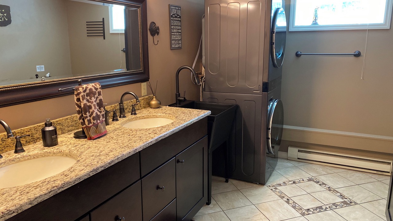 Photo of Bathroom in Mayfield
