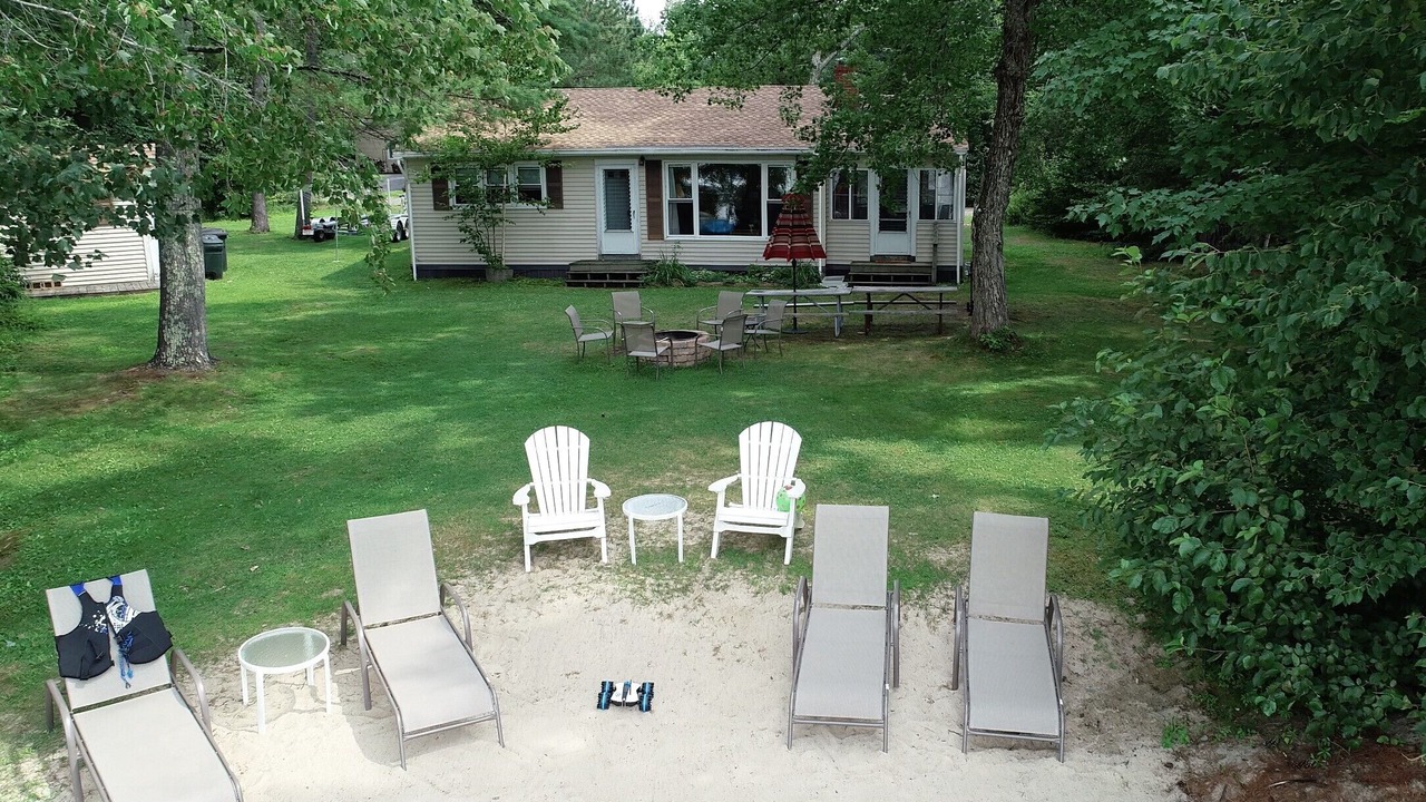 Photo of Bedroom in Moultonborough