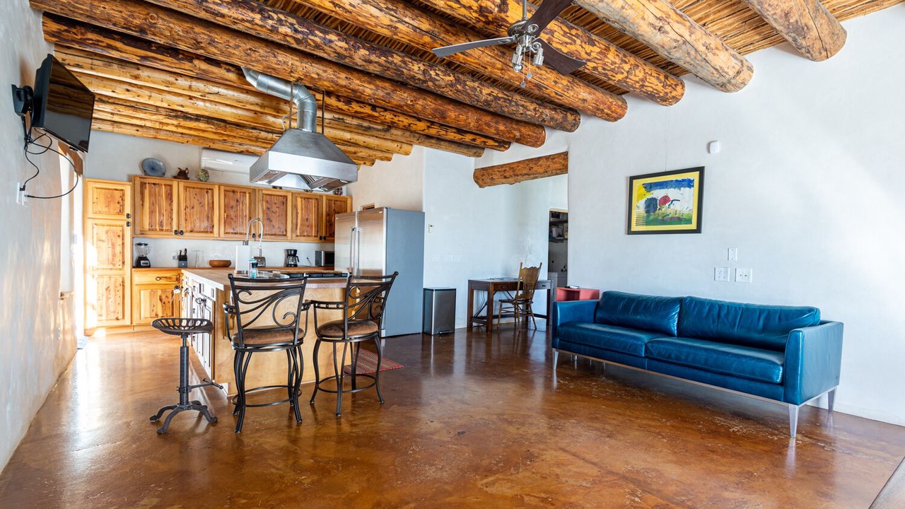Photo of Livingroom in Ohkay Owingeh