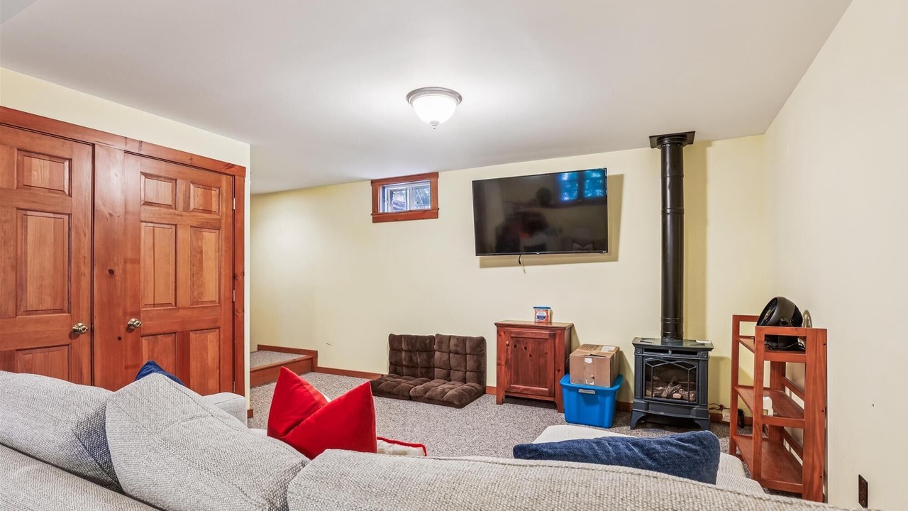 Photo of Livingroom in Stowe Hollow