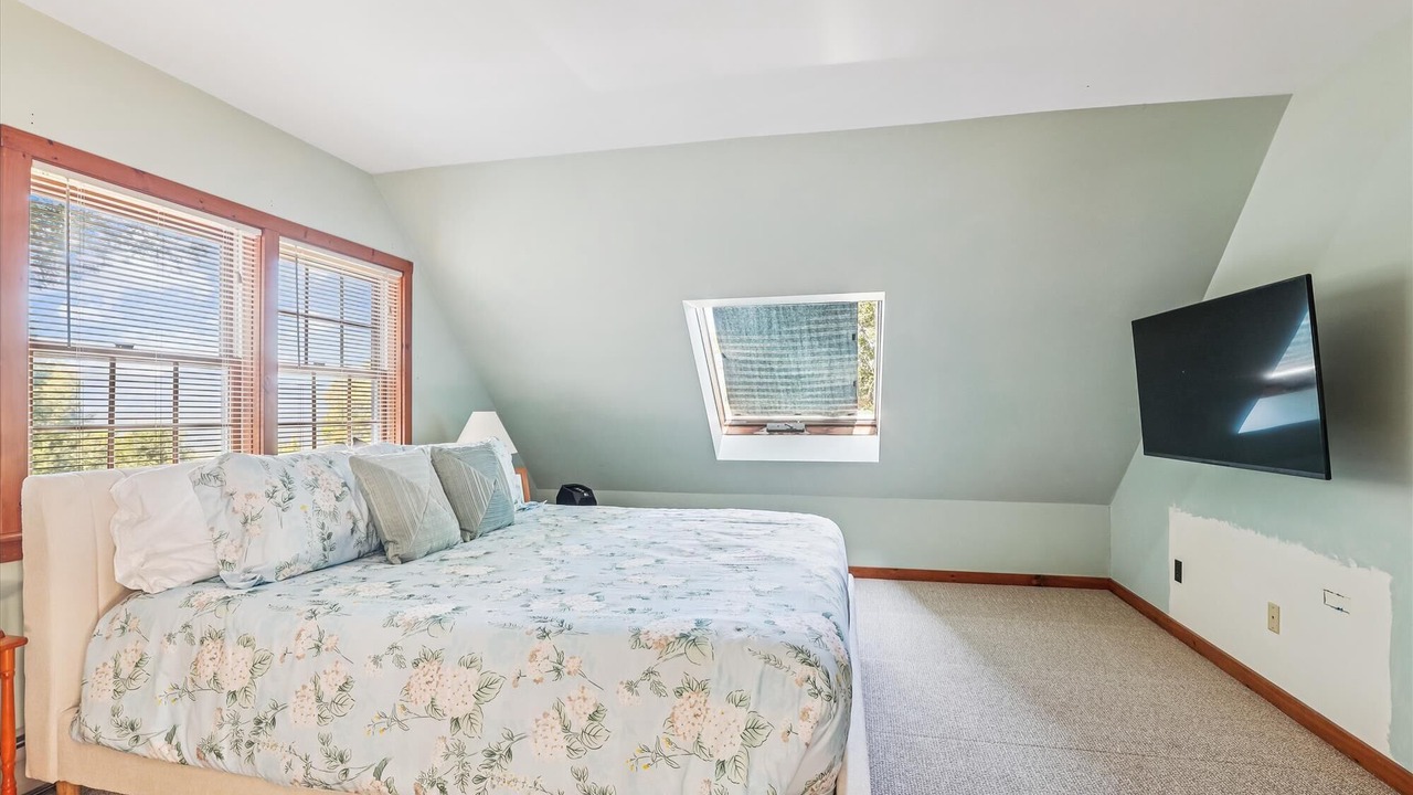 Photo of Bedroom in Stowe Hollow