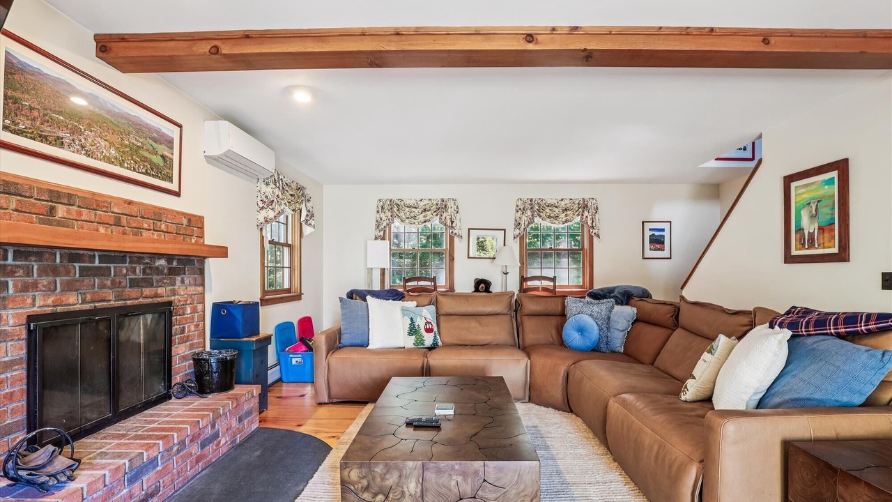 Photo of Livingroom in Stowe Hollow