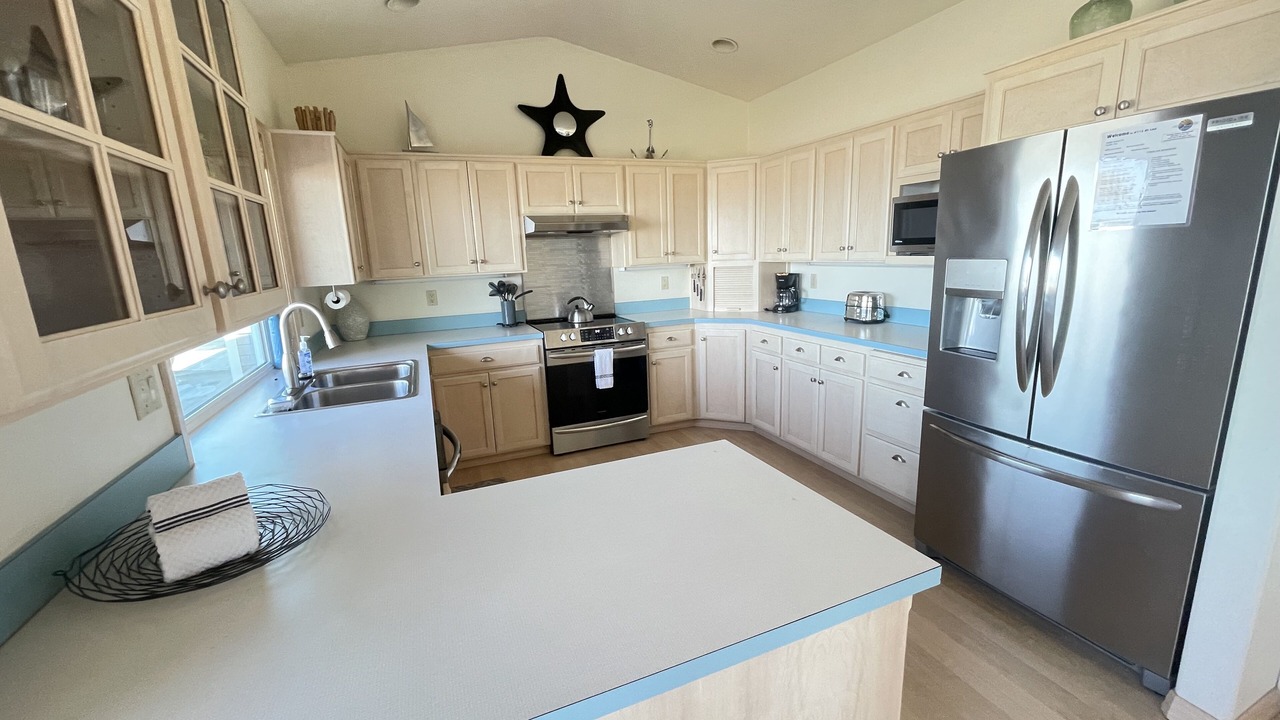 Photo of Kitchen in Kiwanda Shores