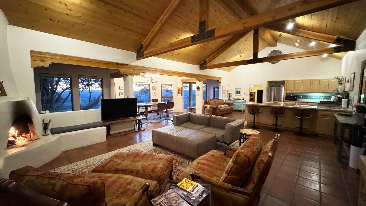 Photo of Livingroom in Arroyo Seco